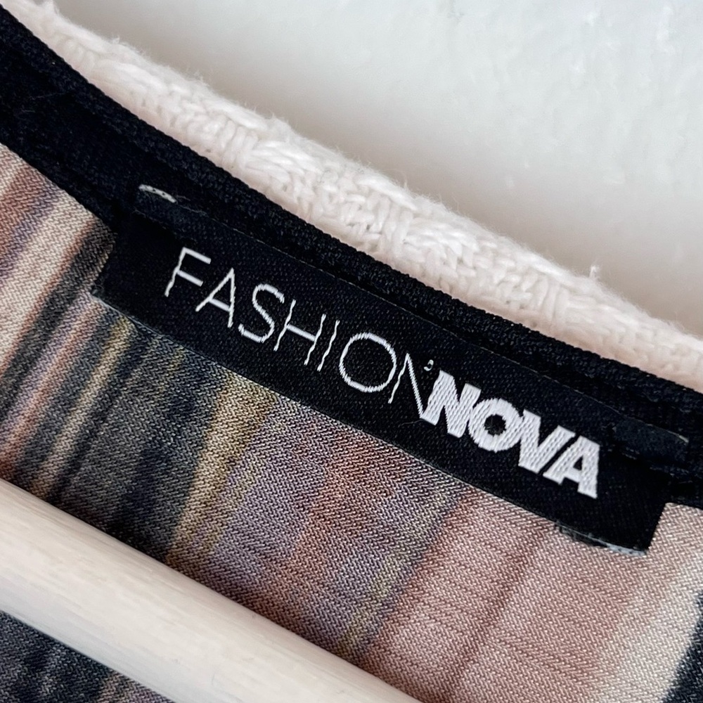 Fashion Nova Mind Of My Own Maxi Dress Brown/combo Stretch Deep cleavage belted - Picture 4 of 9
